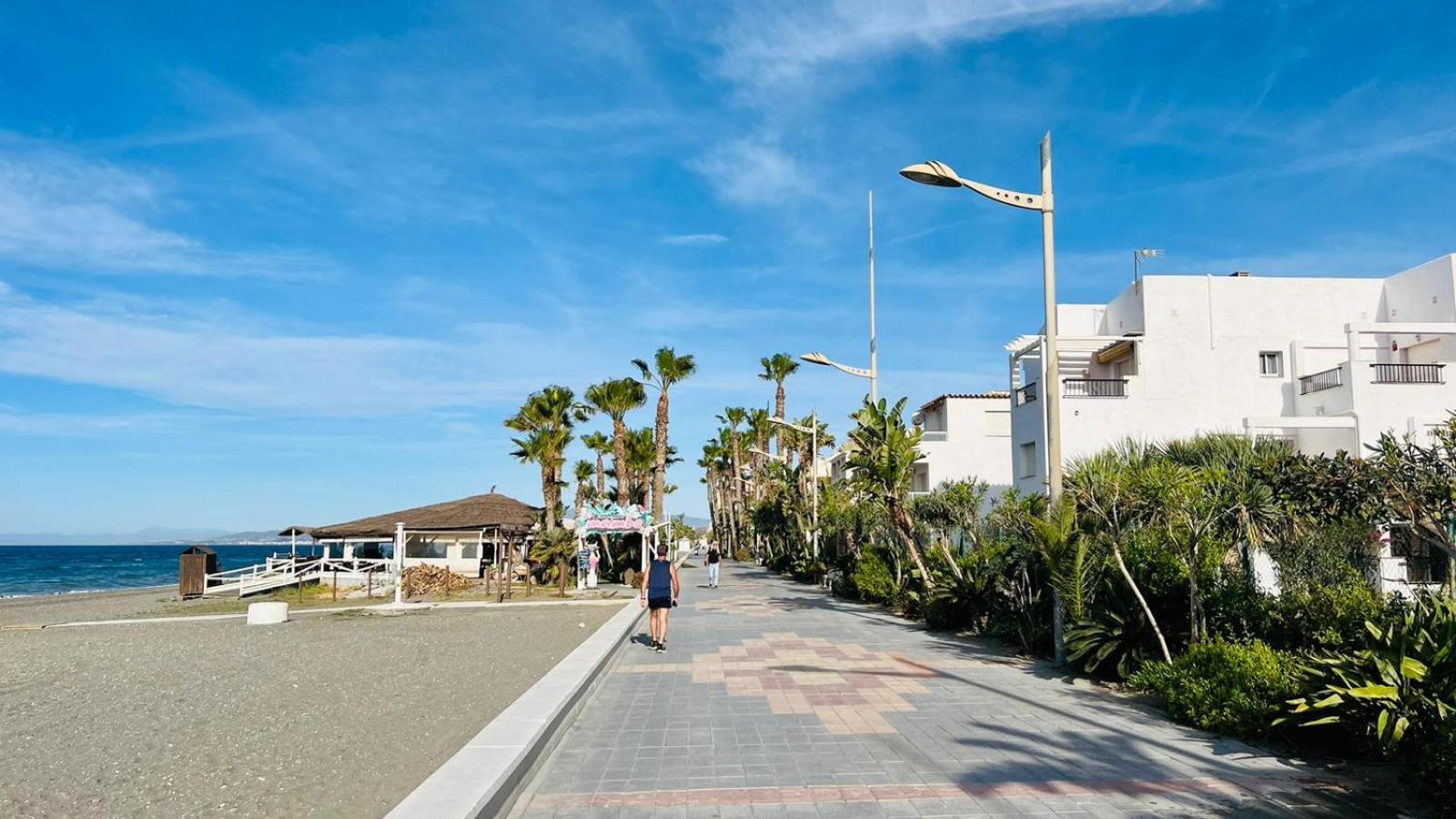 Apartamento Laguna Beach At Home Torrox Dış mekan fotoğraf