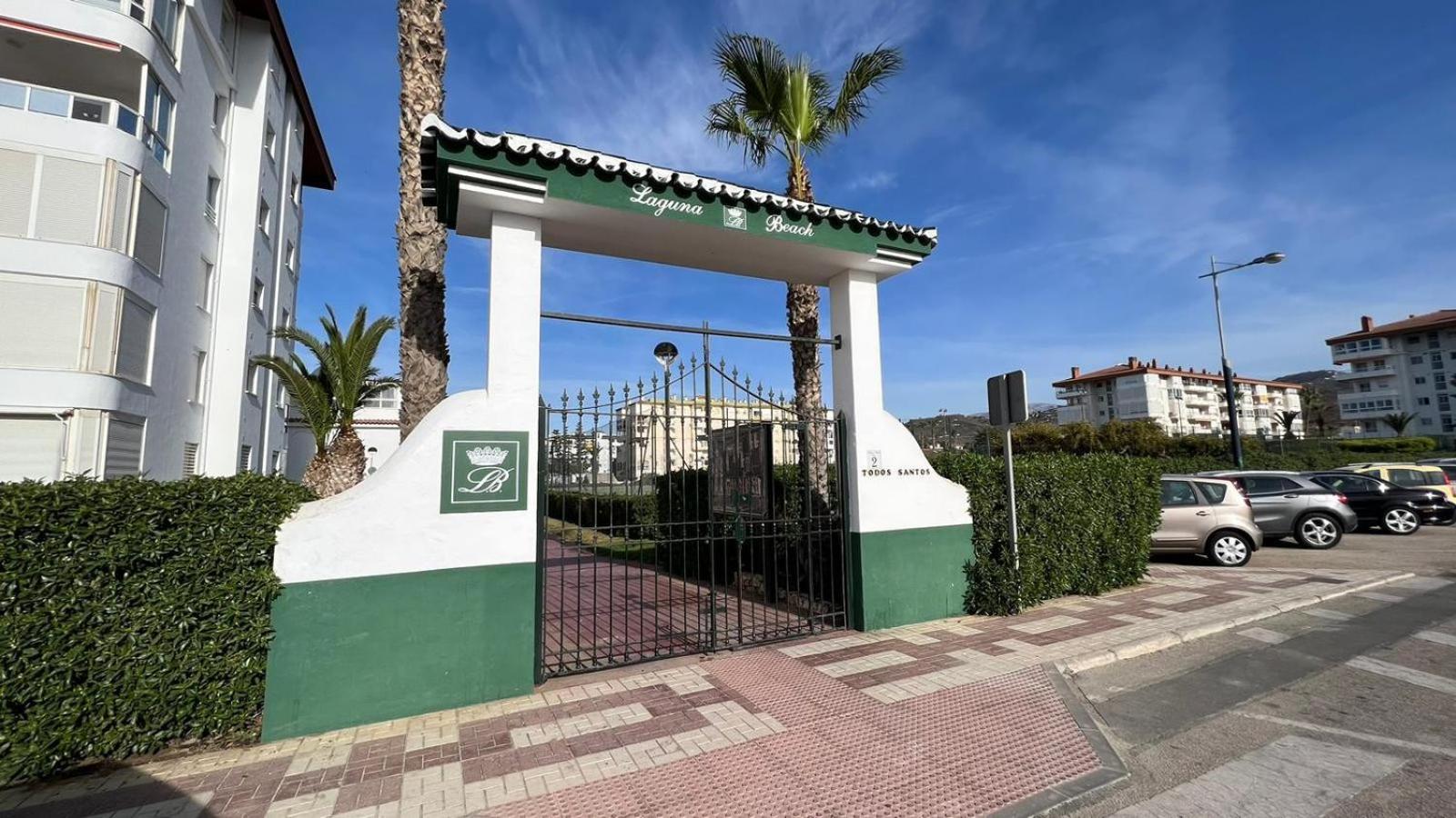 Apartamento Laguna Beach At Home Torrox Dış mekan fotoğraf