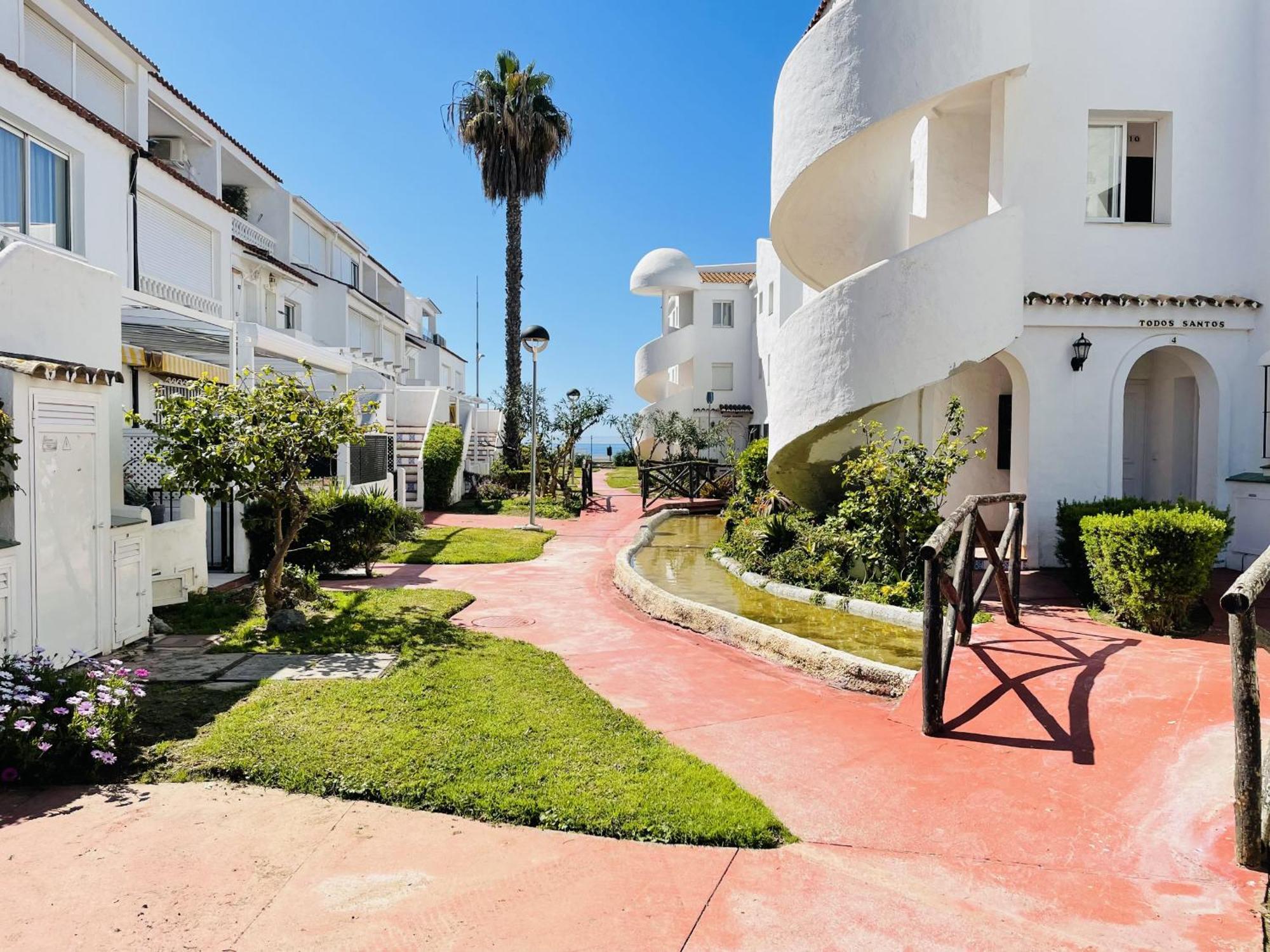 Apartamento Laguna Beach At Home Torrox Dış mekan fotoğraf