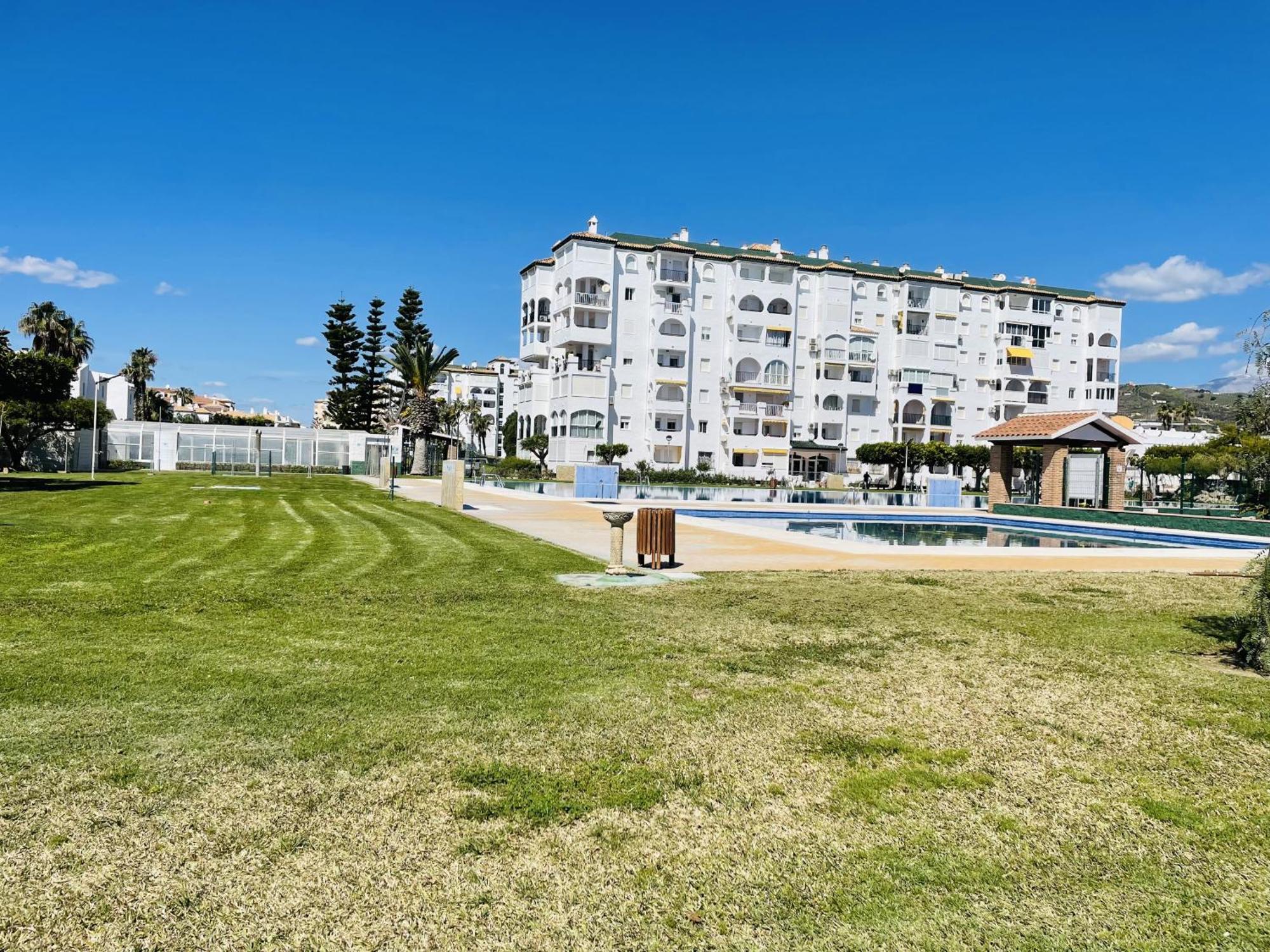 Apartamento Laguna Beach At Home Torrox Dış mekan fotoğraf