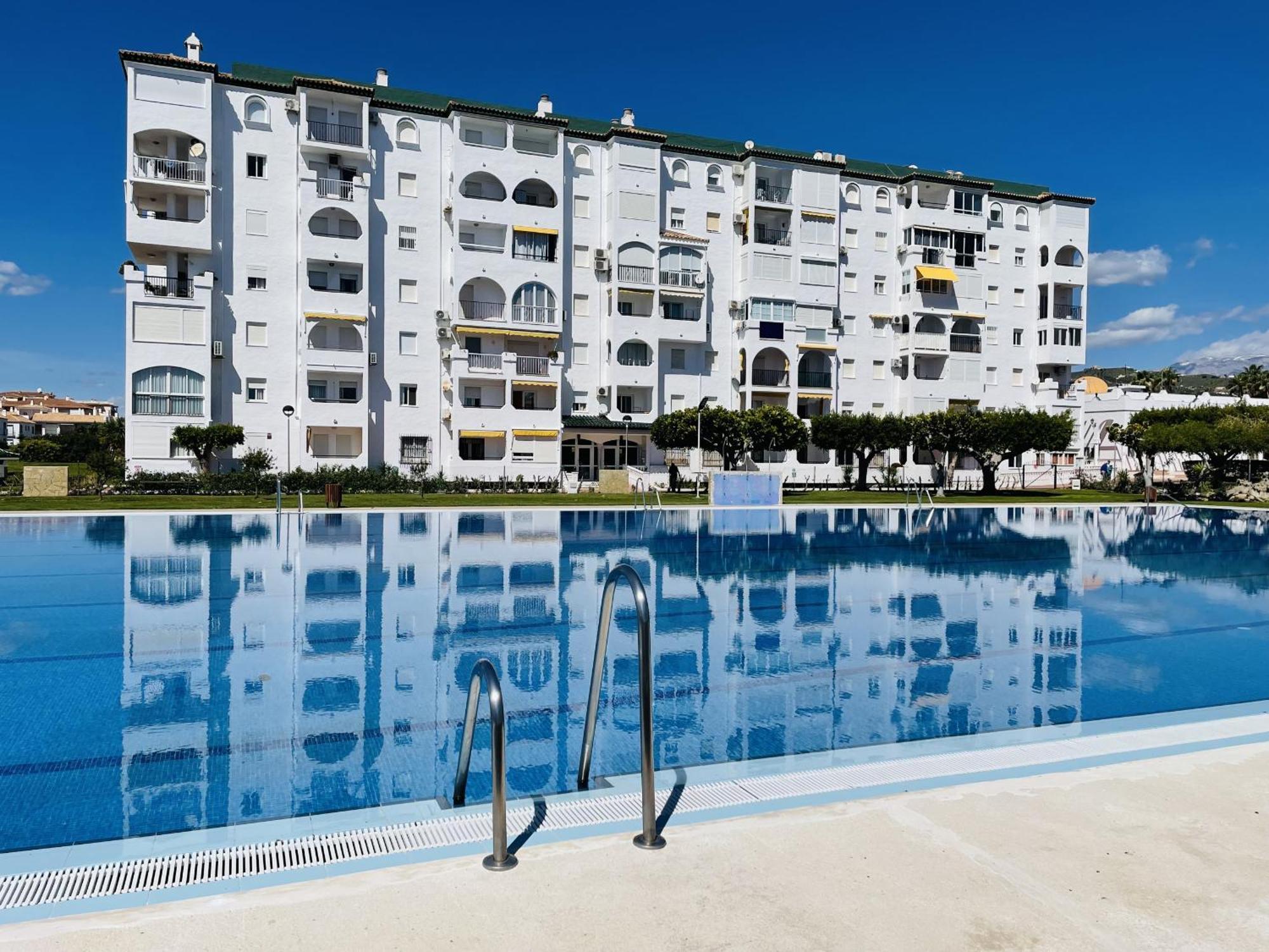 Apartamento Laguna Beach At Home Torrox Dış mekan fotoğraf
