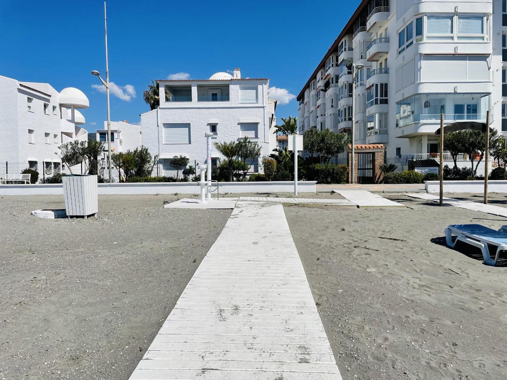 Apartamento Laguna Beach At Home Torrox Dış mekan fotoğraf